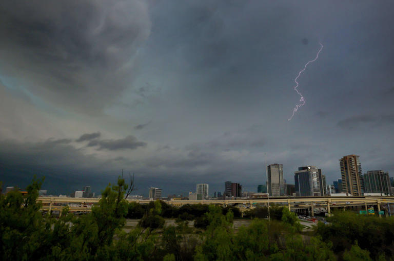 Live radar: North Texas counties under tornado watch, severe ...