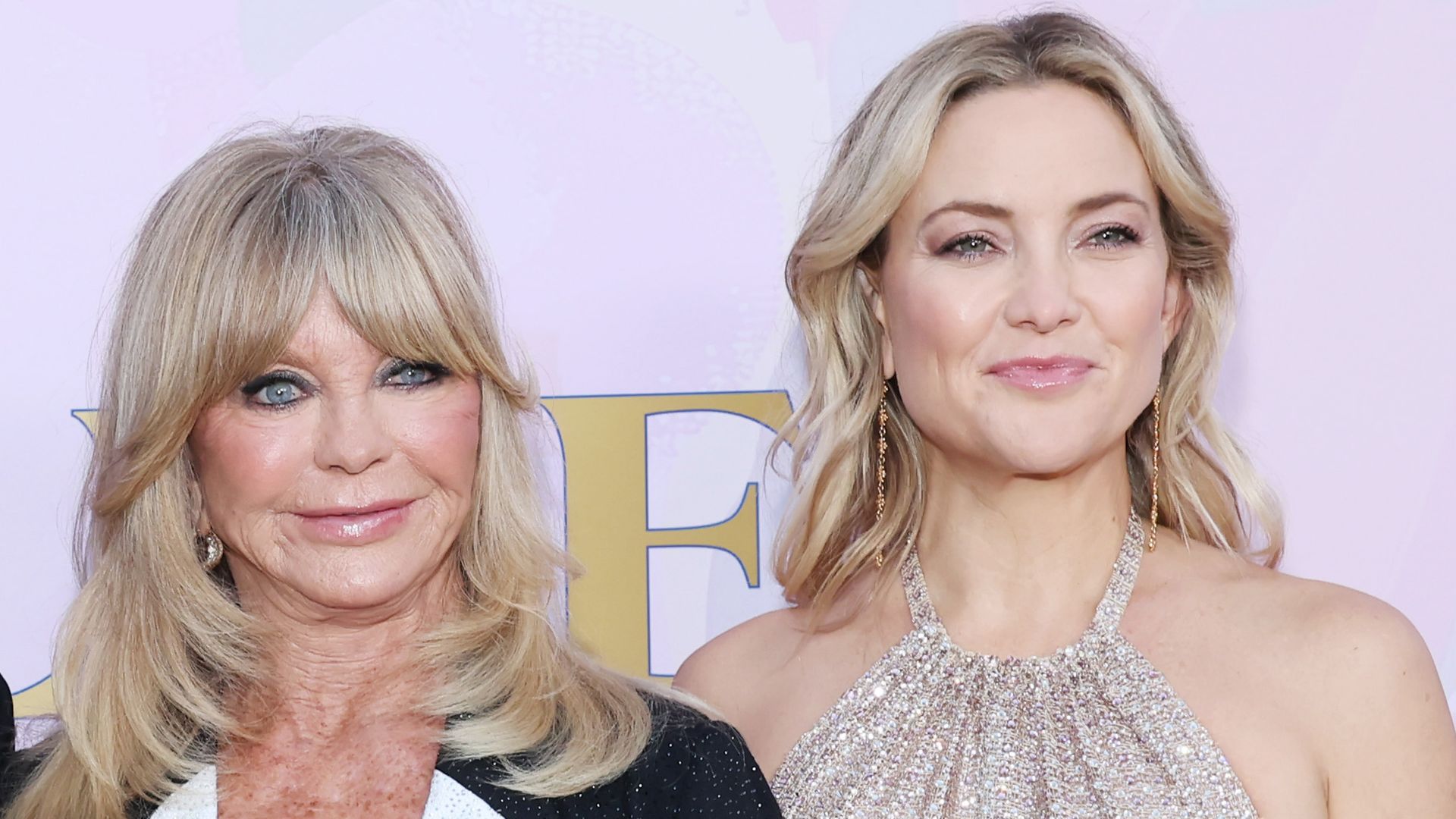 Goldie Hawn left shocked by daughter Kate Hudson's revelation 'It took(02)