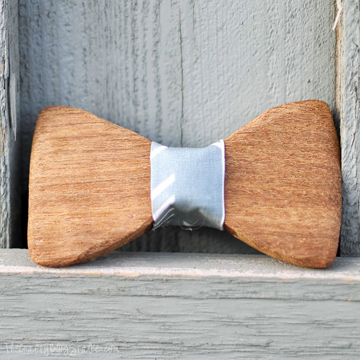 making wood bow ties