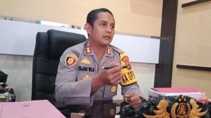 KAPOLRES NGADA DIAMANKAN - Foto Kapolres Ngada, AKBP Fajar Widyadharma Lukman. Pada 20 Februari 2025, AKBP Fajar diamankan Propam Mabes Polri. Perjalanan karier dan harta kekayaan Kapolres Ngada Nusa Tenggara Timur (NTT), AKBP Fajar Widyadharma Lukman yang ditangkap Propam Mabes Polri terkait dugaan narkoba dan pencabulan anak di bawah umur. (Pos Kupang) (Pos Kupang)