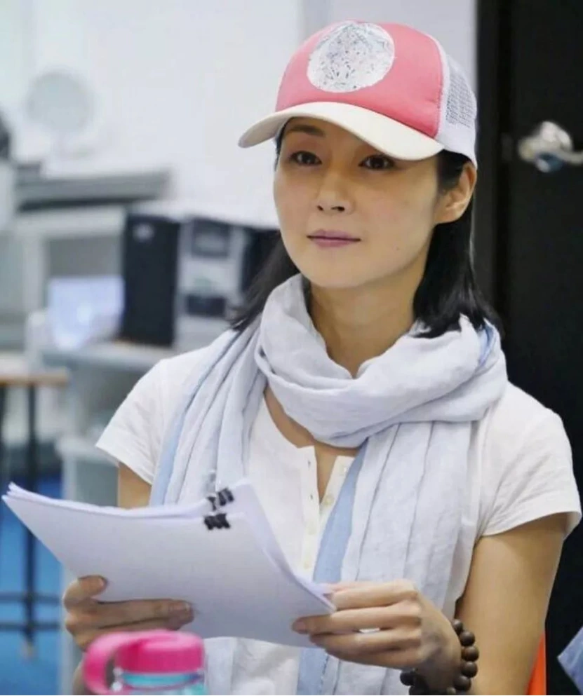 “美腿女神”万绮雯：19岁获选亚姐，拒7位数片酬，如今坦言山里的生活很好