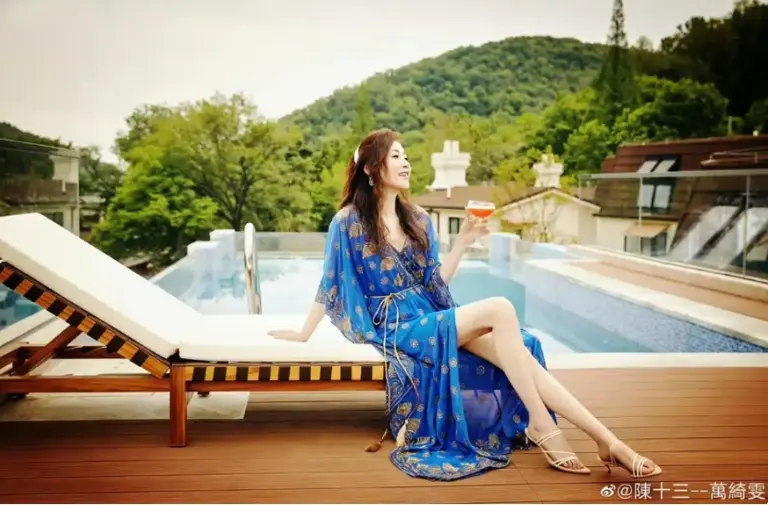 “美腿女神”万绮雯：19岁获选亚姐，拒7位数片酬，如今坦言山里的生活很好
