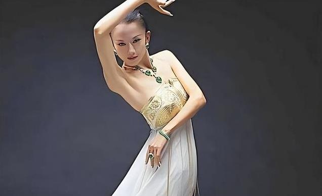 67������Ƽ�޾����飬�赸����һ����������Ϊ��֪�ļ��������