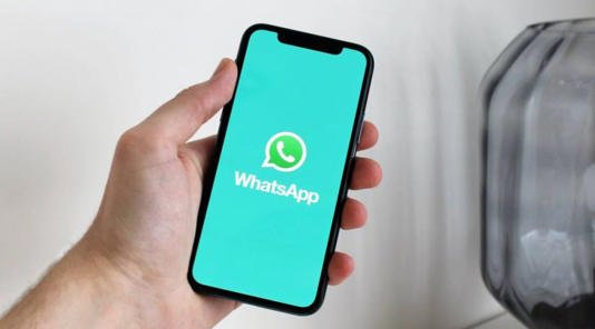 El nuevo WhatsApp de oro 2025 está disponible para todos: qué es y cómo se descarga