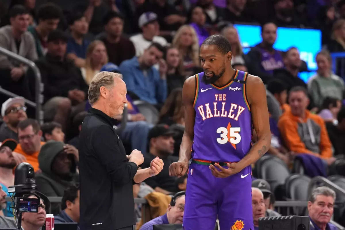 What happened between Kevin Durant and Phoenix Suns Head Coach Mike  Budenholzer? Here's what we know