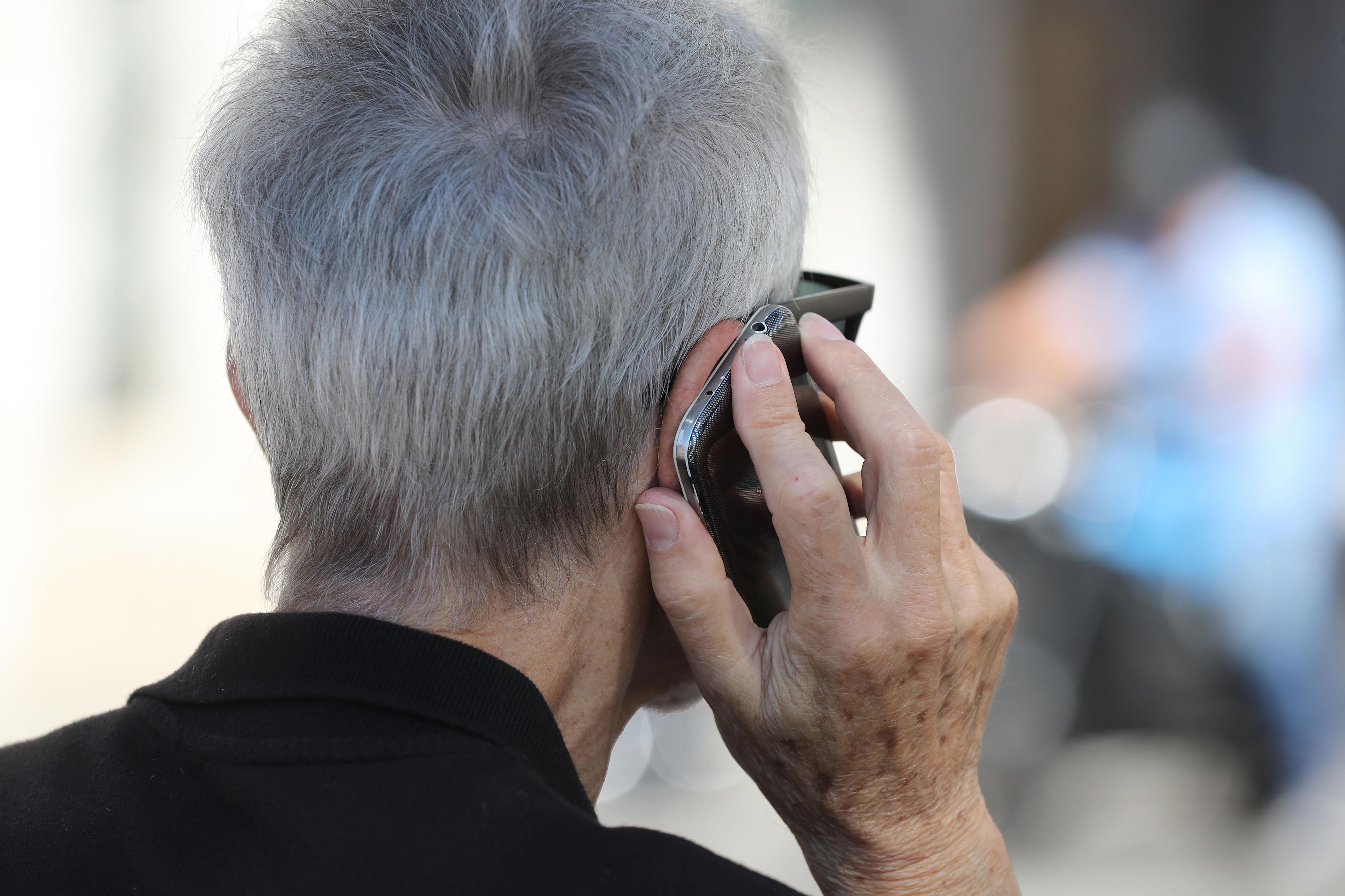 People pretending to be musicians stole $12M through romance scams, FBI ...