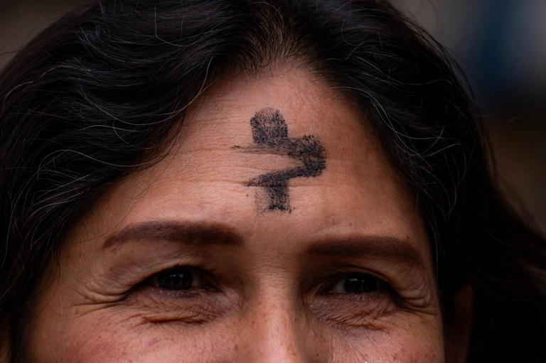 When does Lent start and end 2026? Ash Wednesday, Easter dates to know