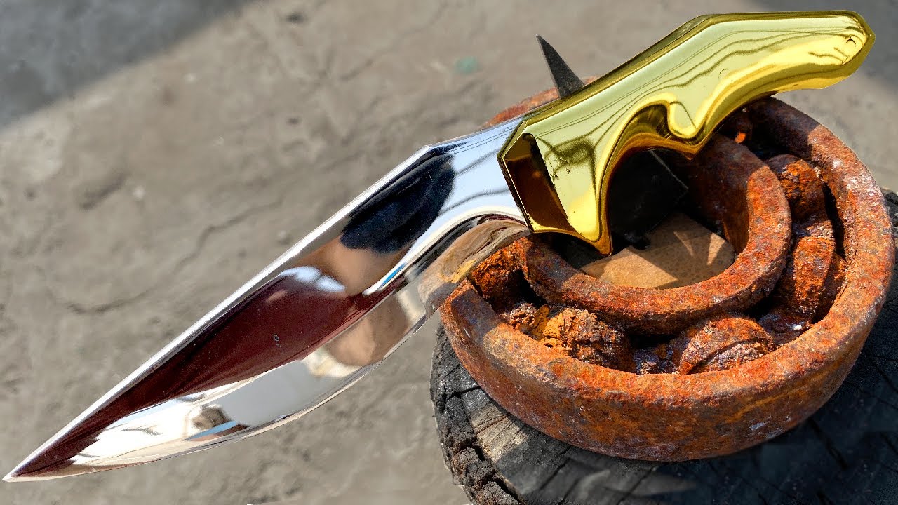 Turning a Rusty BEARING into Shiny but Razor Sharp COMBAT KNIFE
