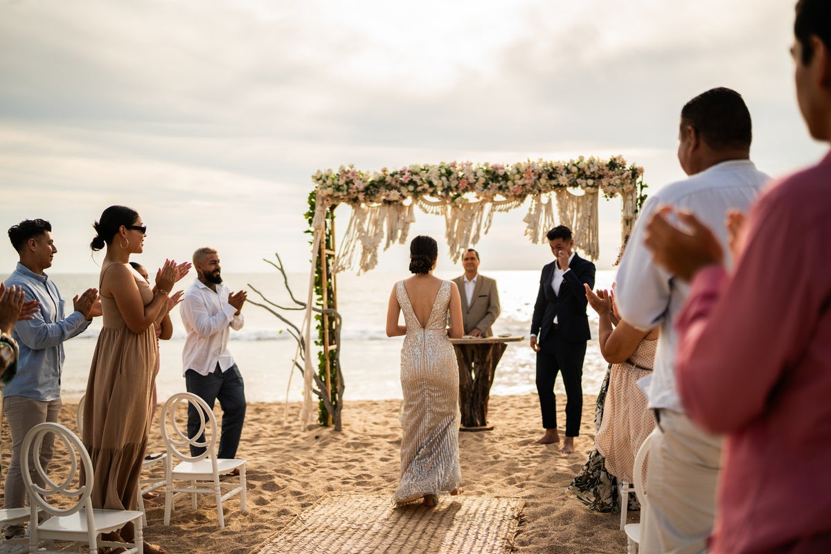 Woman drops out of sister’s destination wedding after discovering 22k