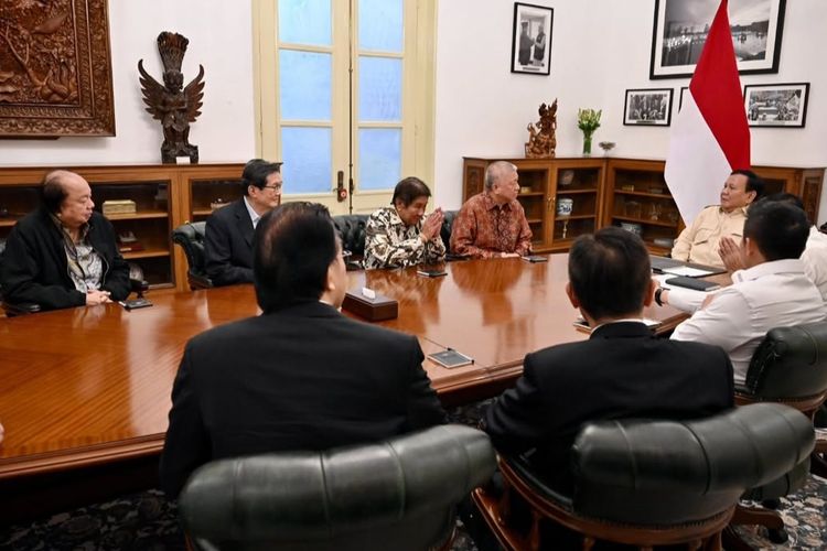 Presiden Prabowo Subianto saat bertemu dengan delapan perusaha besar di Istana Kepresidenan, Jakarta, Kamis (6/5/2025). Dalam pertemuan itu dibahas soal BPI Danantara dan sejumlah program prioritas Prabowo lainnya.