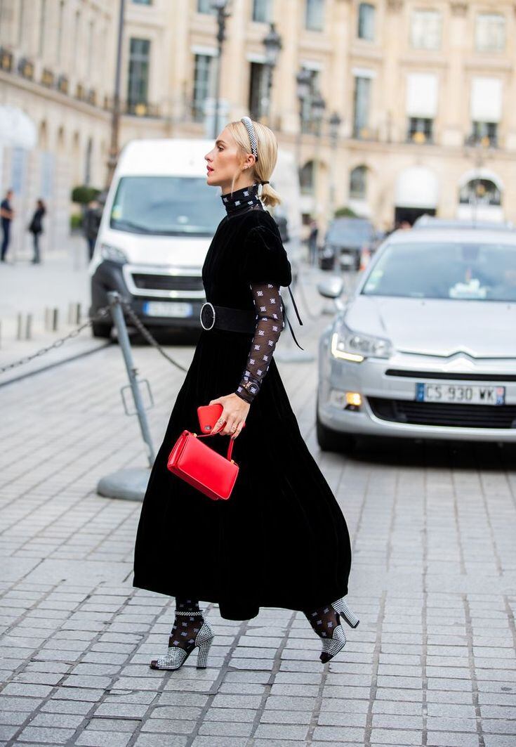 Los dos colores en tendencia que más favorecen a las mujeres después de los 50