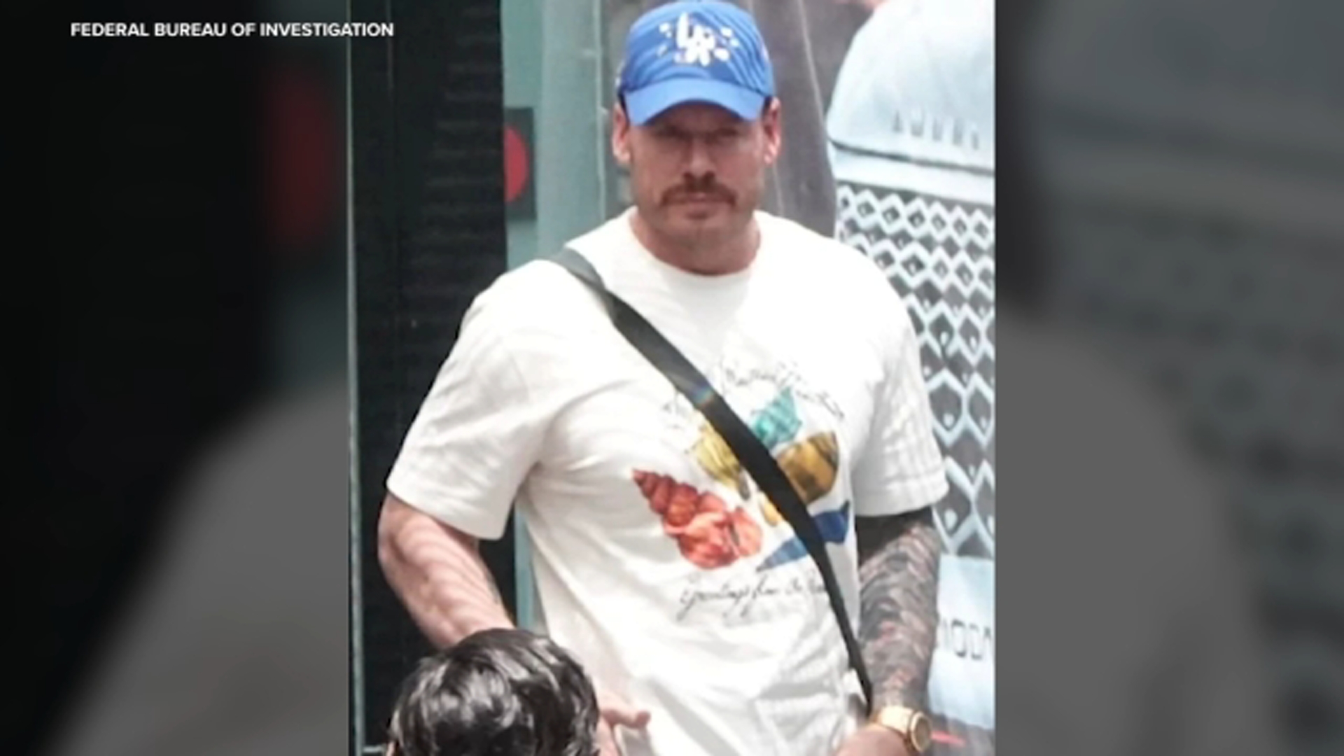 FBI offers 10 million reward for arrest of former Olympic snowboarder(00)