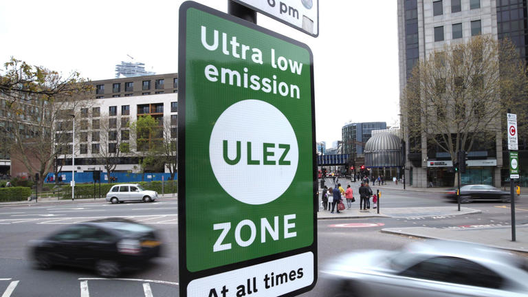 Cleaner air for Londoners after Ulez - report