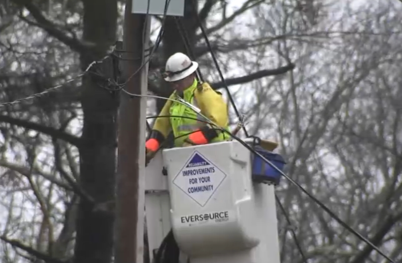 Map: Nearly 150,000 customers without power in New England due to high ...