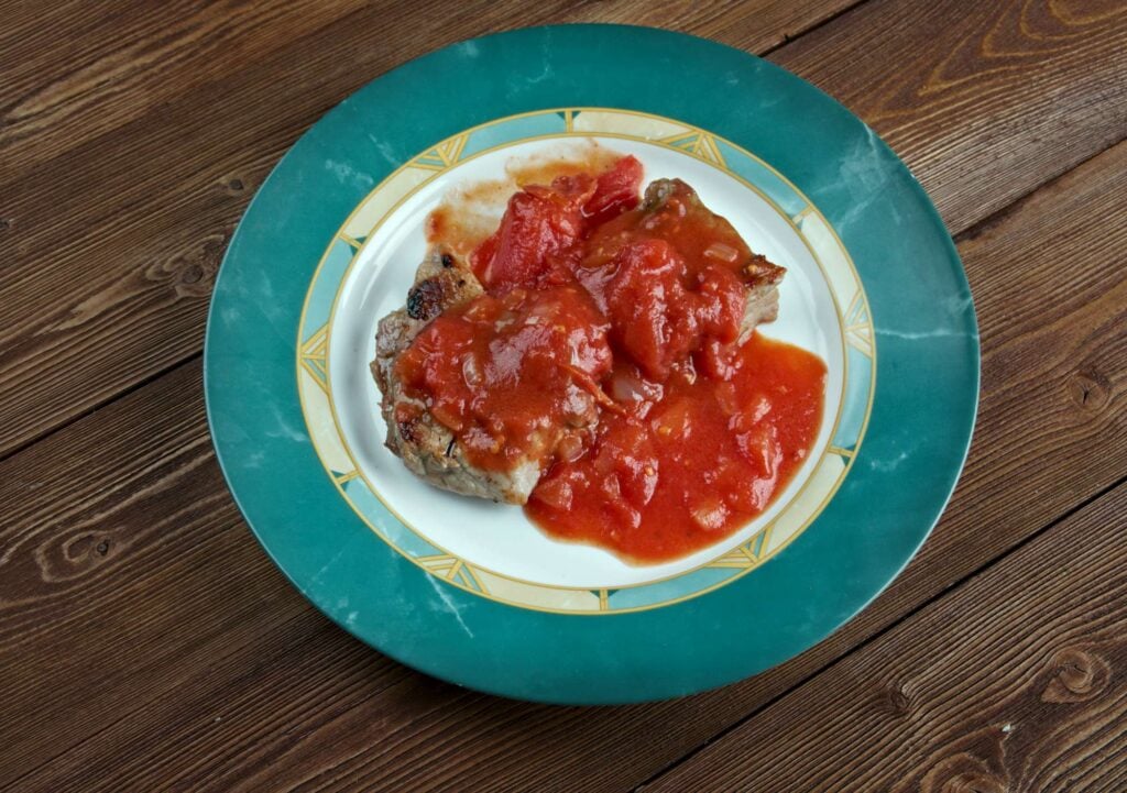 Carne alla pizzaiola alla siciliana