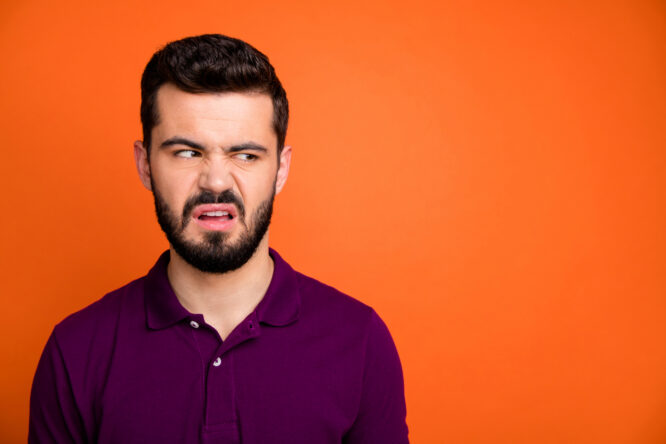 20 Dead Giveaways Of A Terrible Person