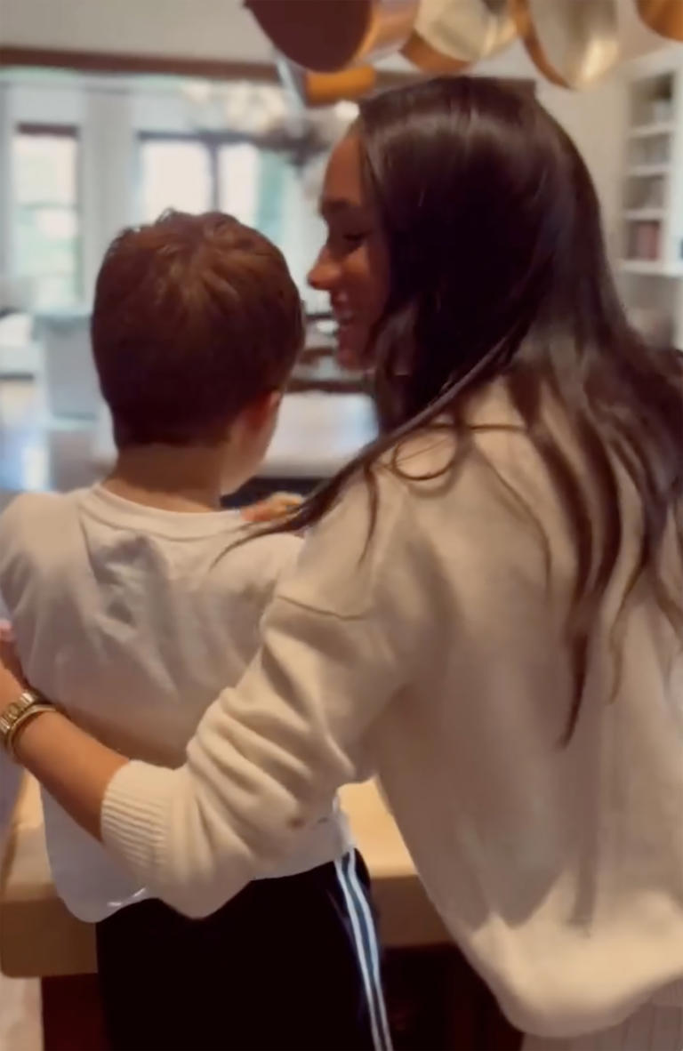 Meghan Markle’s kids, Archie and Lilibet, bake cookies for ‘Drew