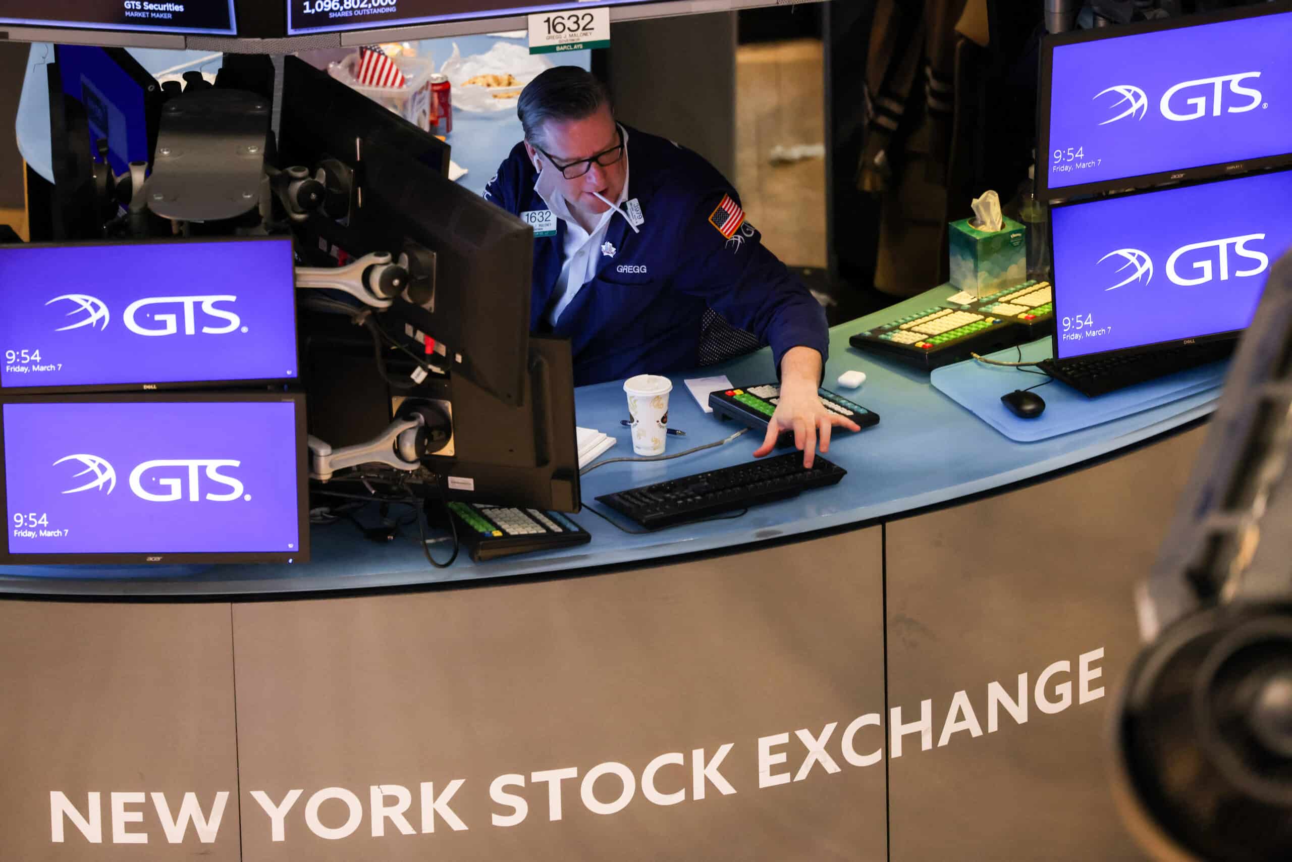 Stocks slide sharply despite end of US government shutdown