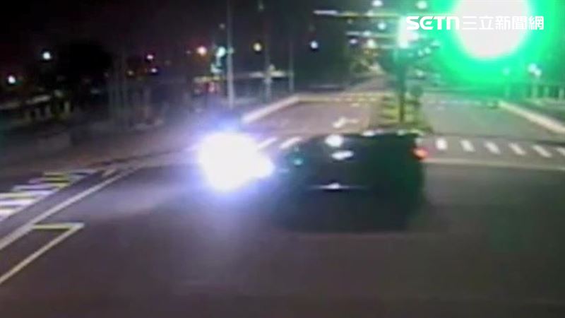 陳姓醫學生在台中外送途中遭遇死劫。（圖／翻攝畫面）