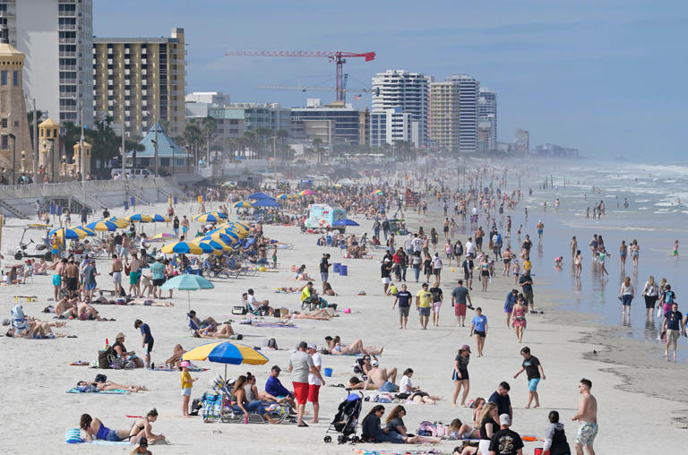 When is spring break 2025 for florida colleges universities here are