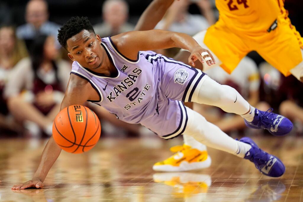 kansas-state-takes-on-conference-rival-no-10-iowa-state