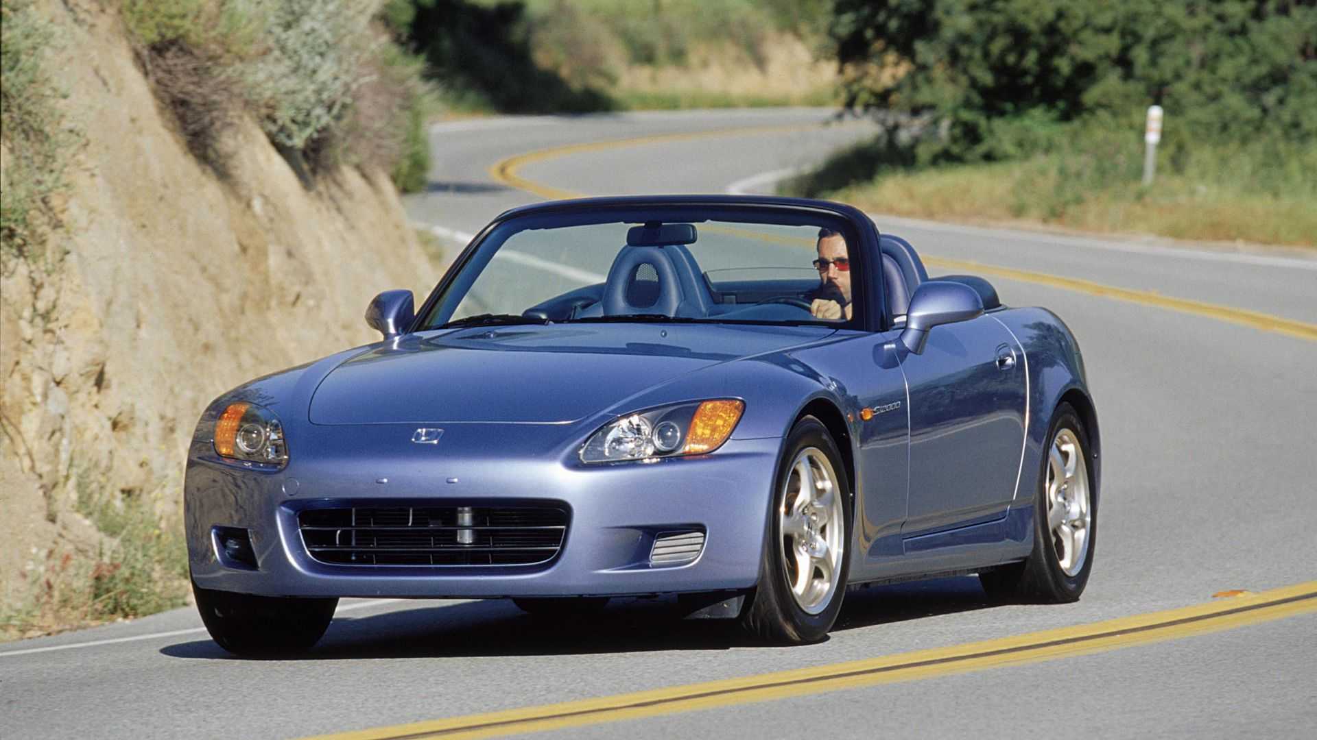 02_S2000_04-source