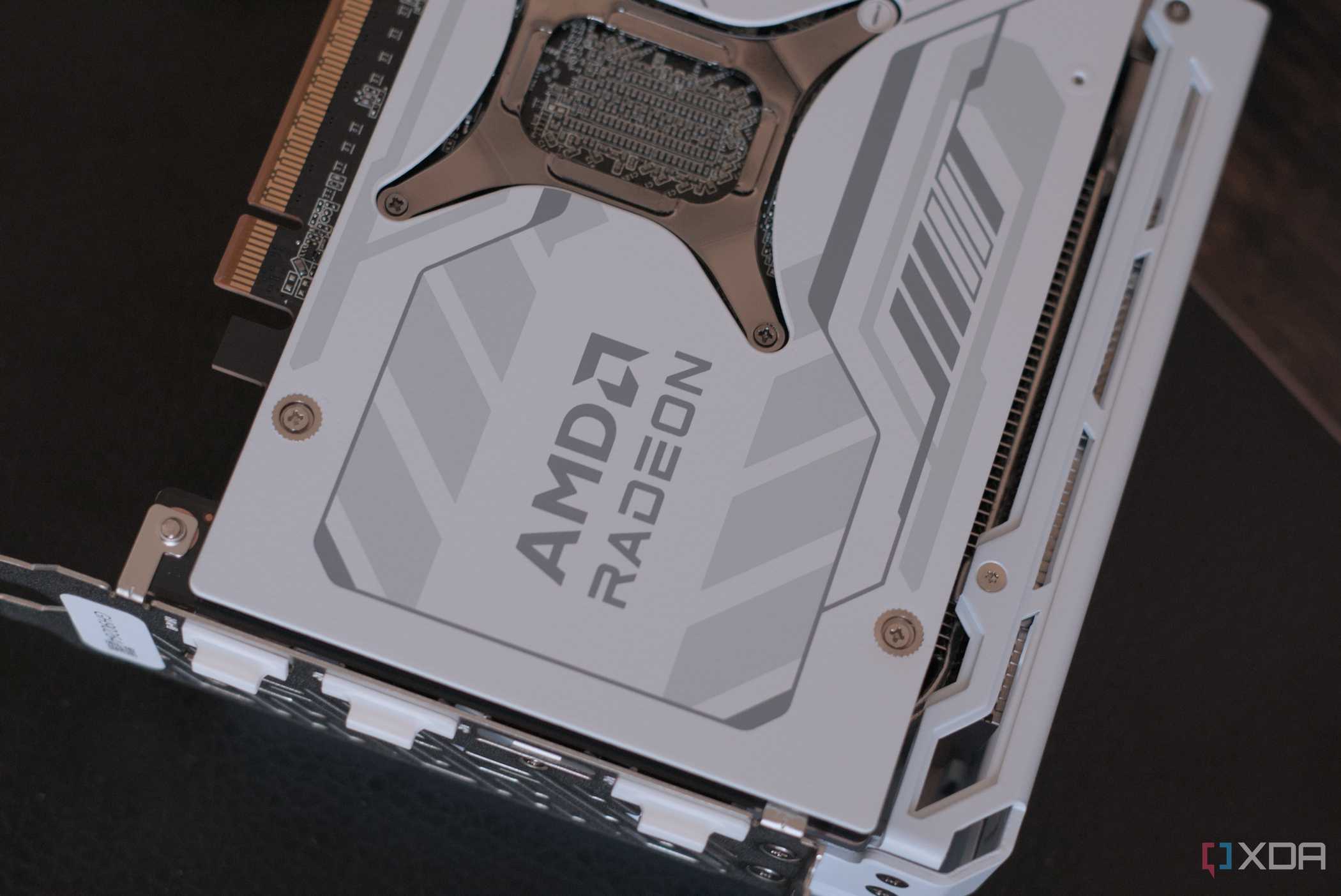 ASRock Radeon RX 9070 XT Steel Legend