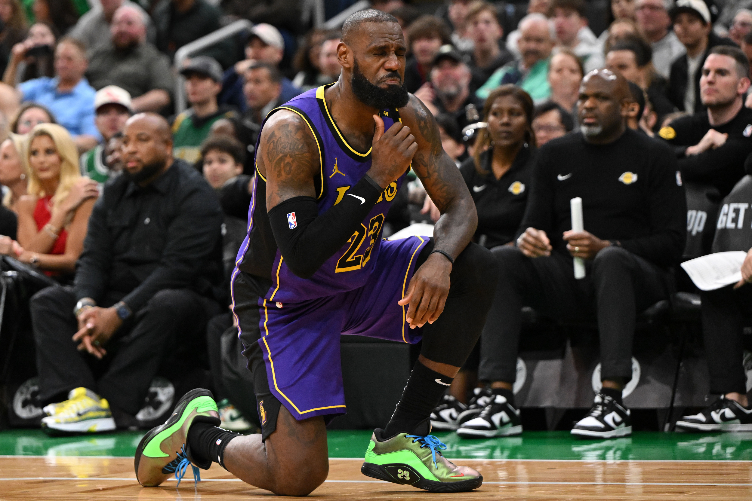 Report: LeBron James Could Miss Weeks With Groin Injury