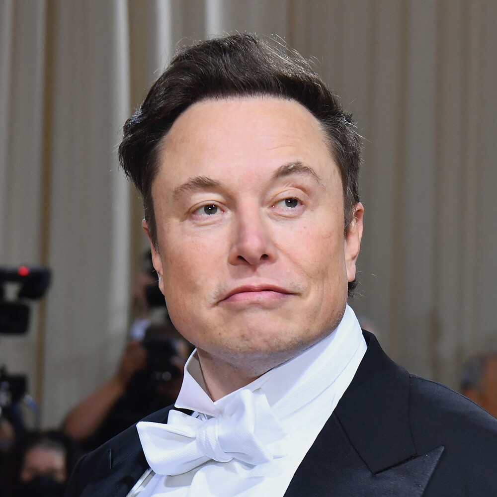 Musk al ministro degli Esteri polacco, "zitto ometto". "Senza Starlink la difesa ucraina c...