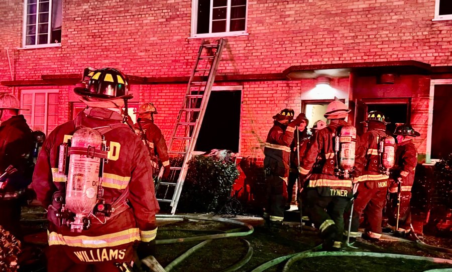 Two hospitalized after apartment fire in Northeast DC