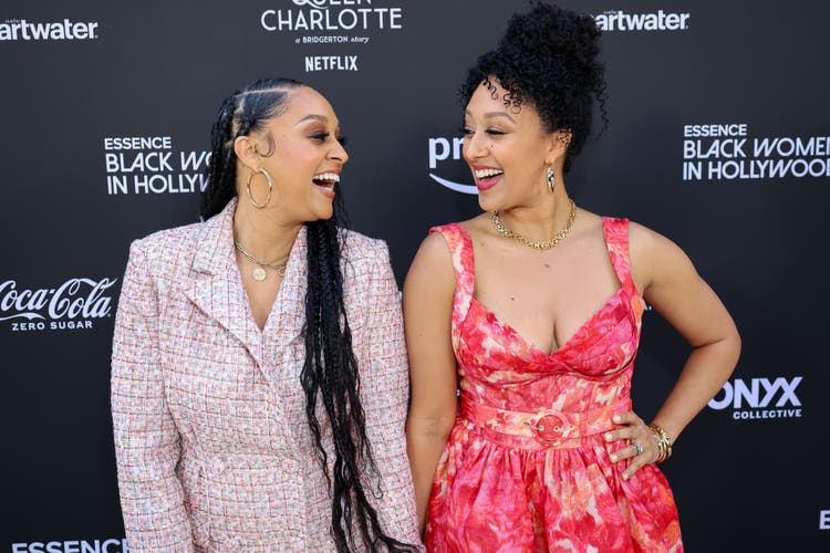 Tia Mowry says “Never say never” to “Sister, Sister” reboot