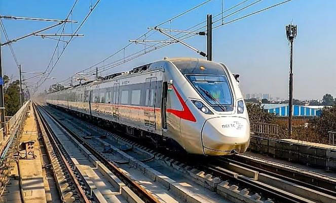 The Ghaziabad Namo Bharat Station is positioned at the intersection of key roads along the Ghaziabad-Meerut corridor, specifically at Meerut Tiraha Mor.