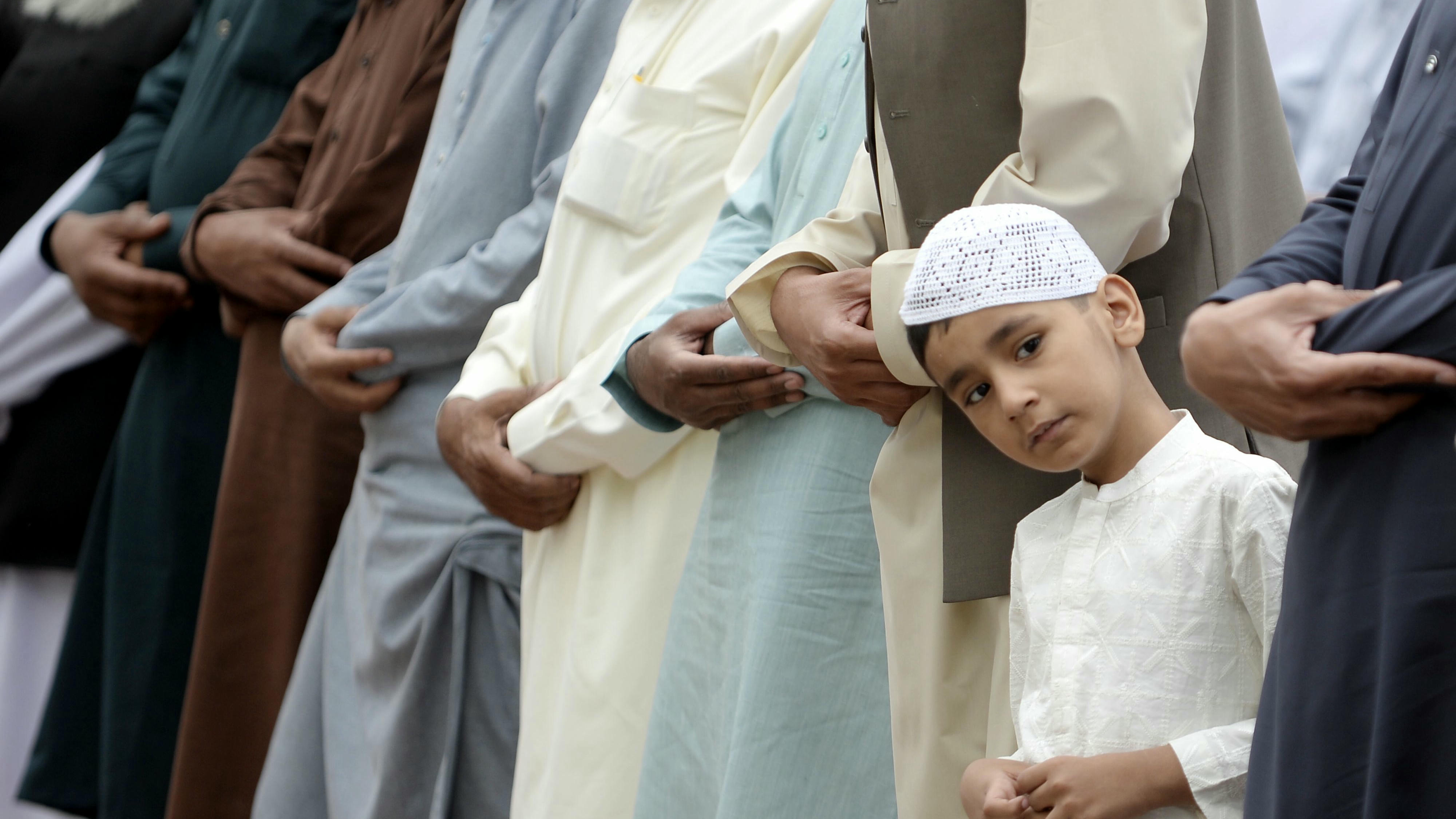 Ramadan 2025 Essen: Iftar, Gebetszeiten & Fastenbrechen - Der Kalender