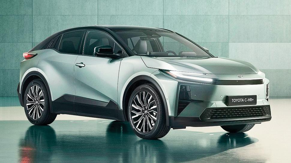 Toyota elektrikli modellerini üçledi