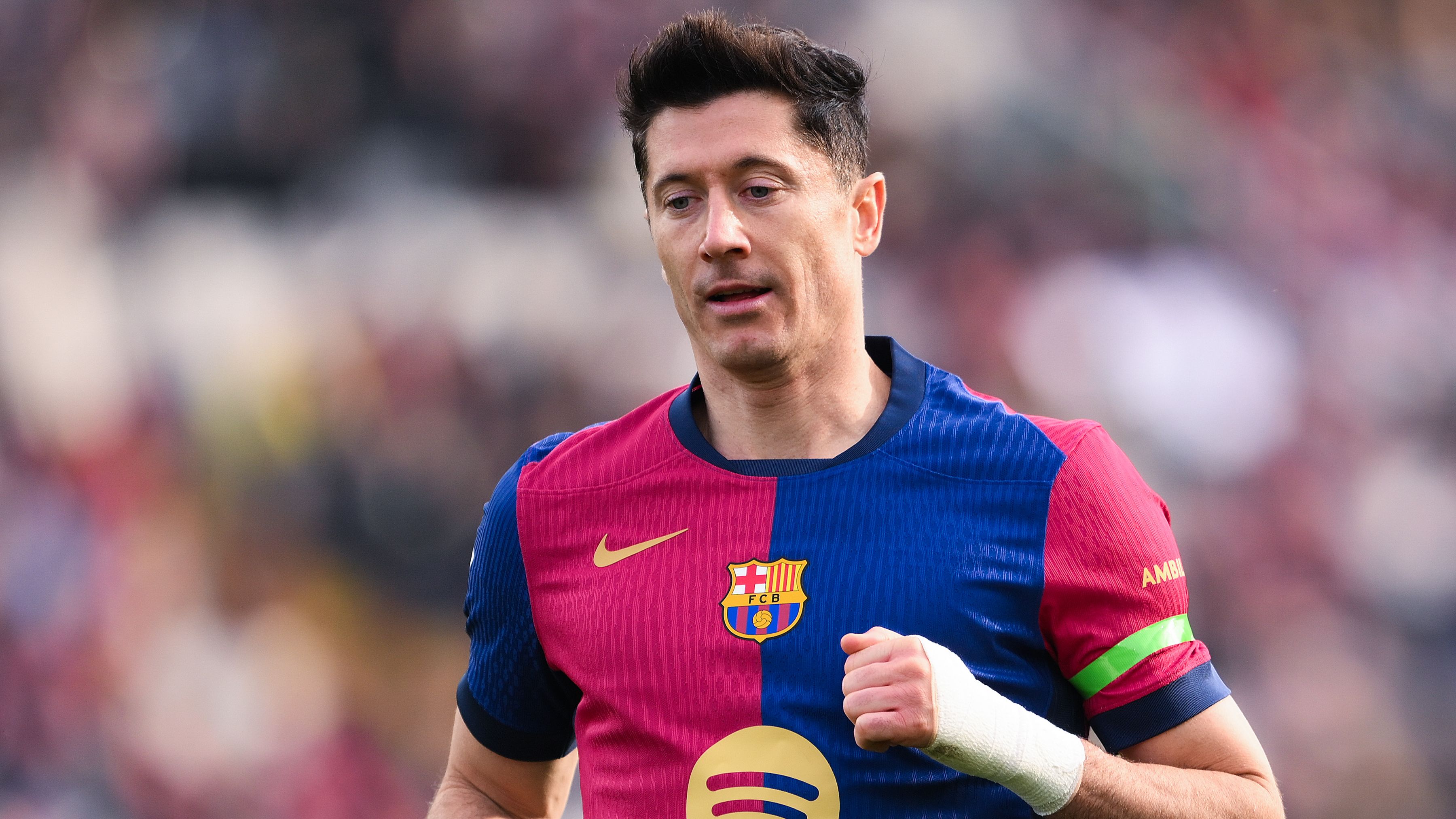 Robert Lewandowski salary: How much does Barcelona star earn per week