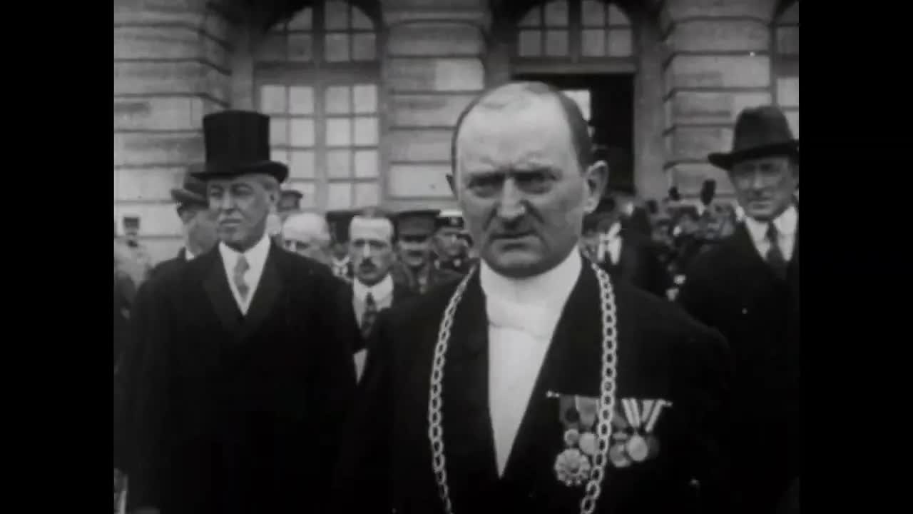 World War I: Woodrow Wilson's Fourteen Points and the Treaty of Versailles