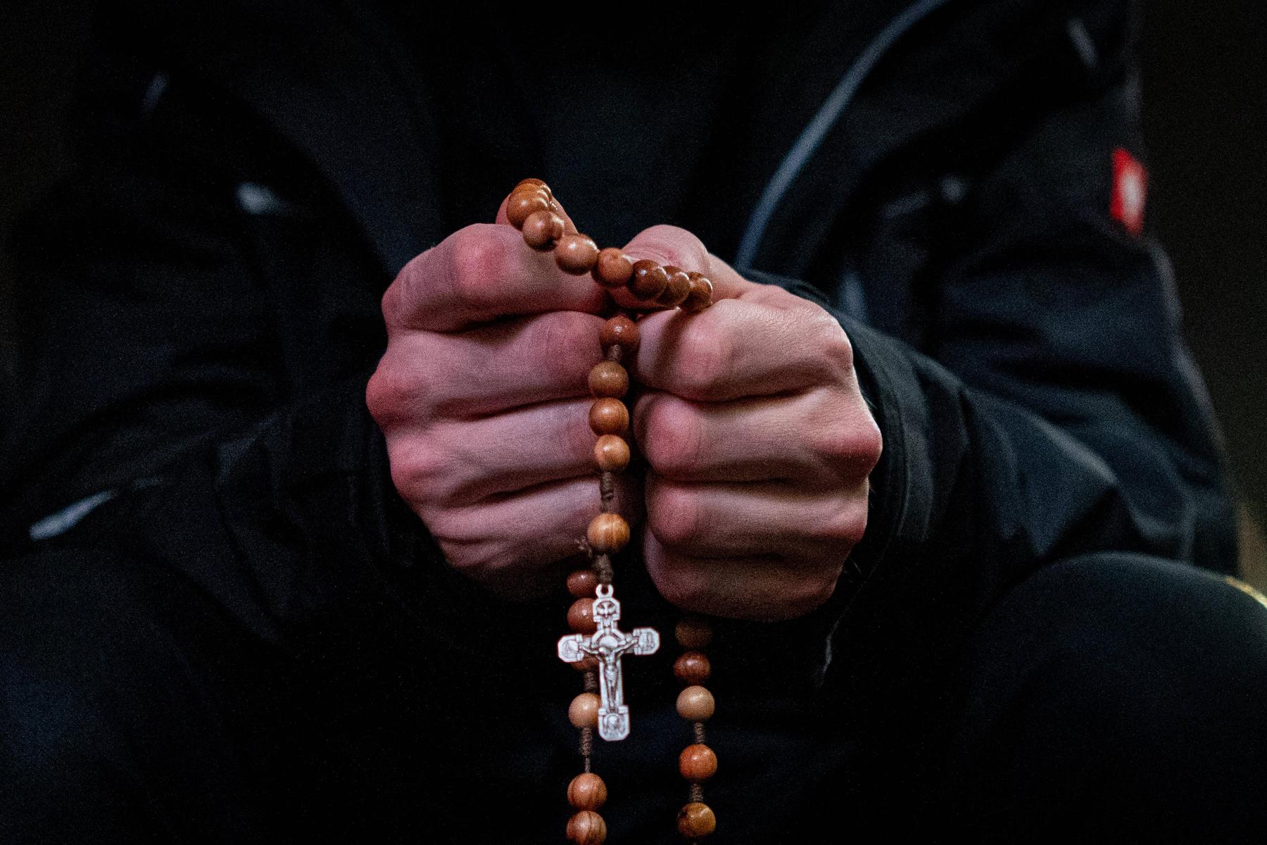 Leichte Besserung beim Papst – vorerst keine Spitalentlassung