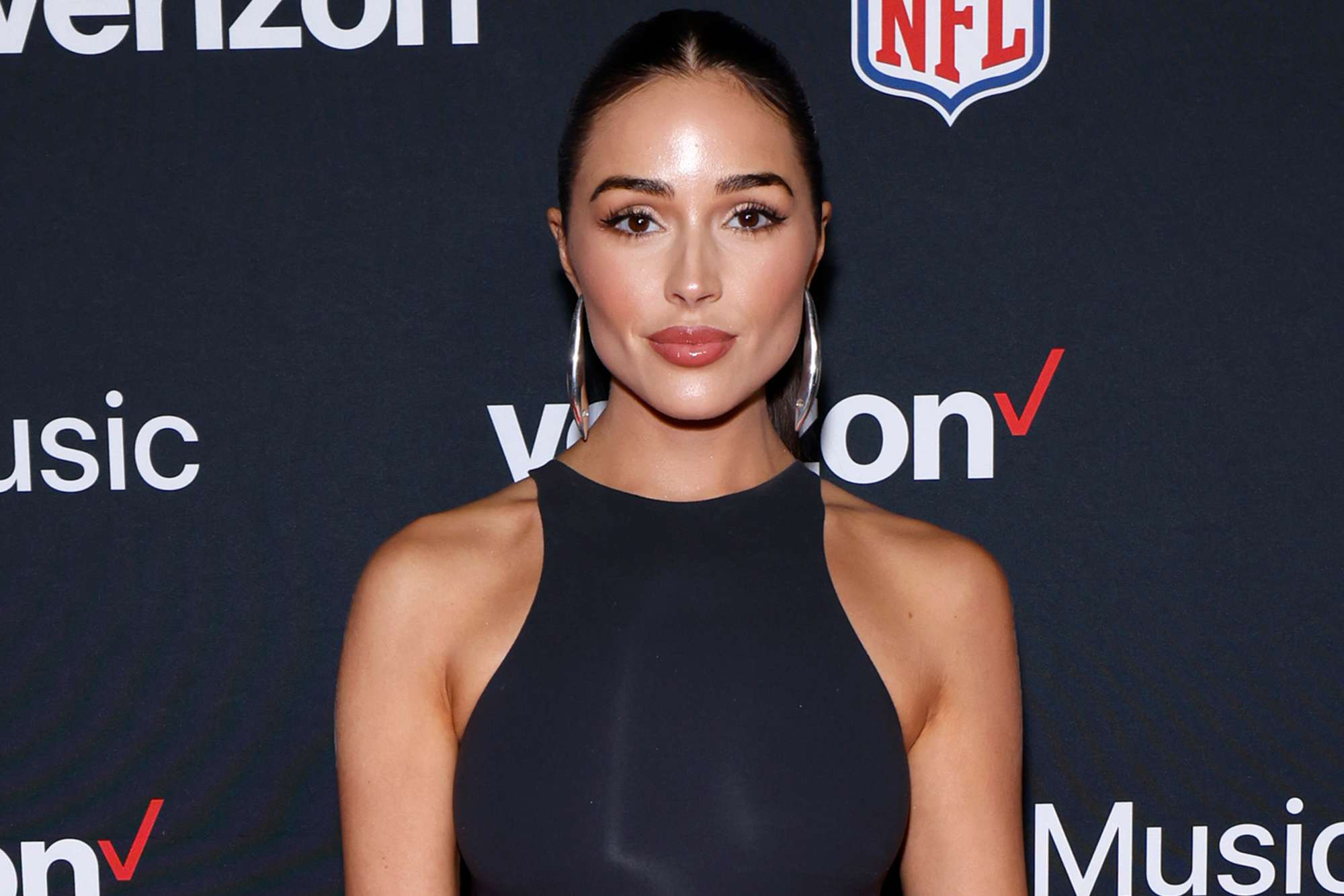 Pregnant Olivia Culpo Reveals Why She Thinks She's Having a Baby Boy(02)