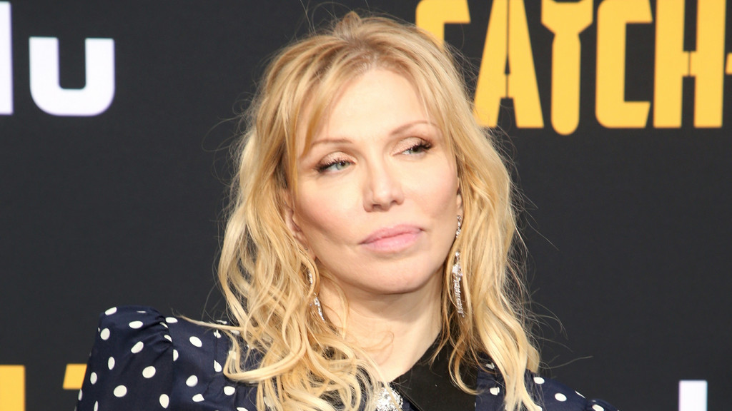 Courtney Love applying for British citizenship