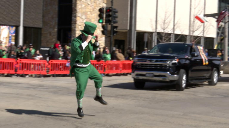 Thousands flock to Peoria for St. Patrick’s Day parade