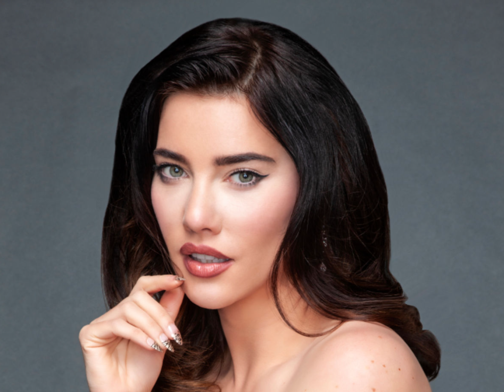 The Bold and The Beautiful's Jacqueline MacInnes Wood Pregnant With
