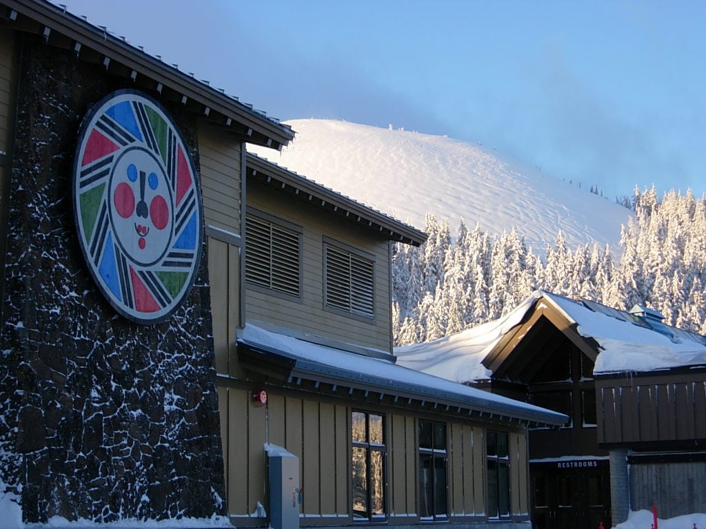 Seattle man dies in accident at Mt. Bachelor ski resort