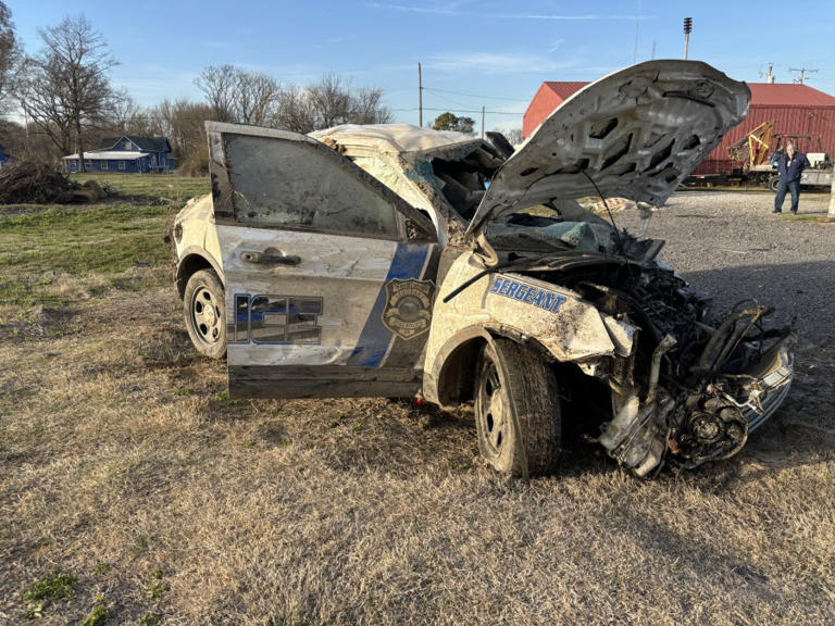 Arkansas police officer injured in EF-4 tornado