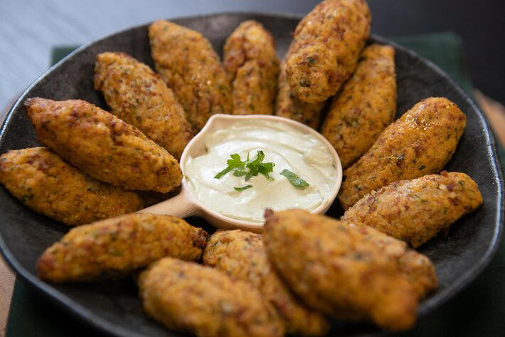 Bolinho de arroz feito na Air Fryer Foto: ALEX SILVA