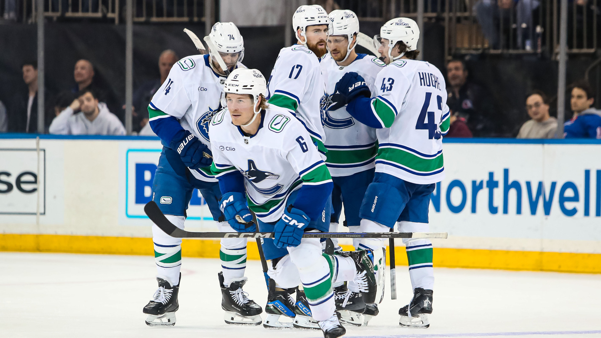 Tonight's NHL Previews: Islanders vs Jackets & More