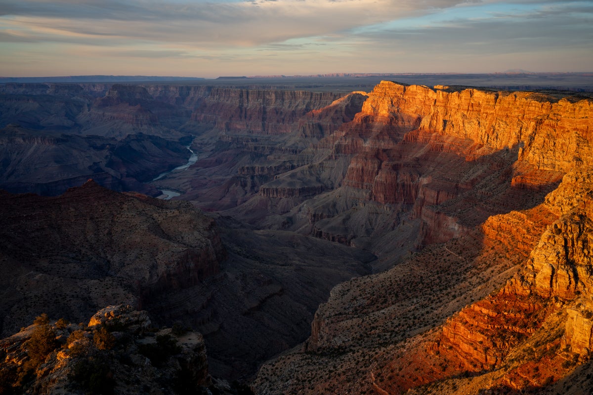 Hiker dies in Grand Canyon as region faces extreme heat