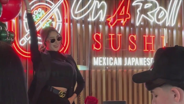 TikTok star Itati Lopez meets with fans at her Fresno restaurant