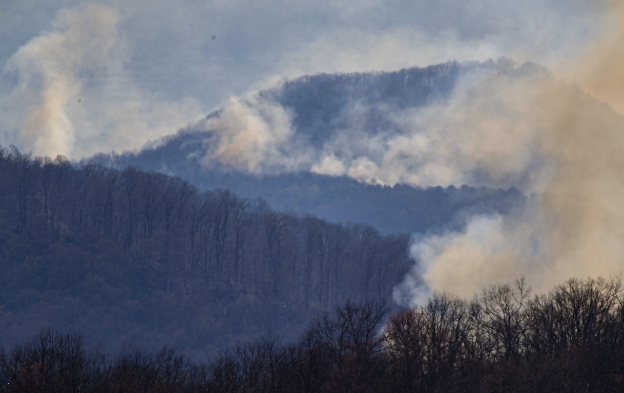 Fires continue to burn at Table Rock State Park in South Carolina