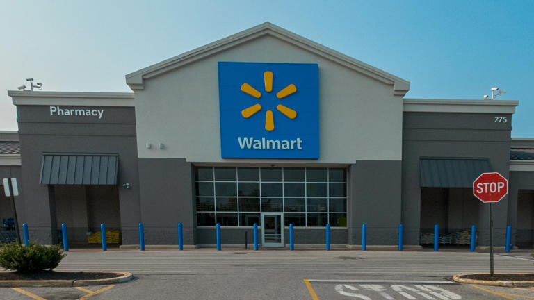 5 groceries frugal retirees should buy at Walmart this spring