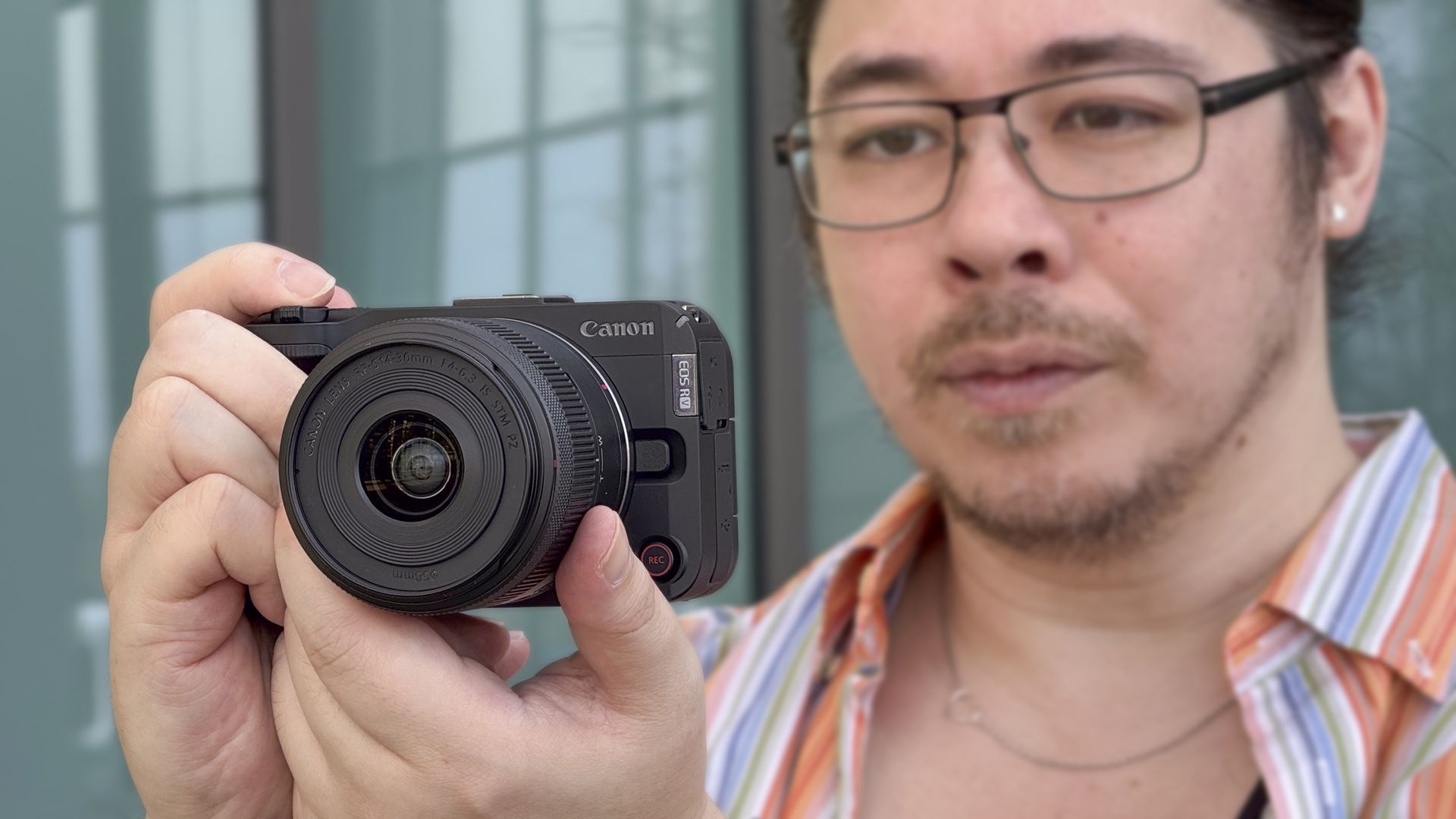 Hands-on Canon EOS R50 V review: a 